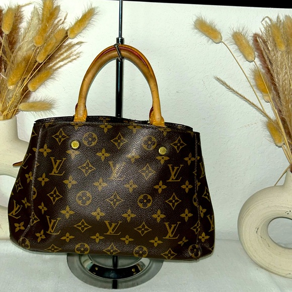 Authentic LOUIS VUITTON  Monogram Montaigne BB Tote Brown hands Bag with COA - Picture 1 of 16